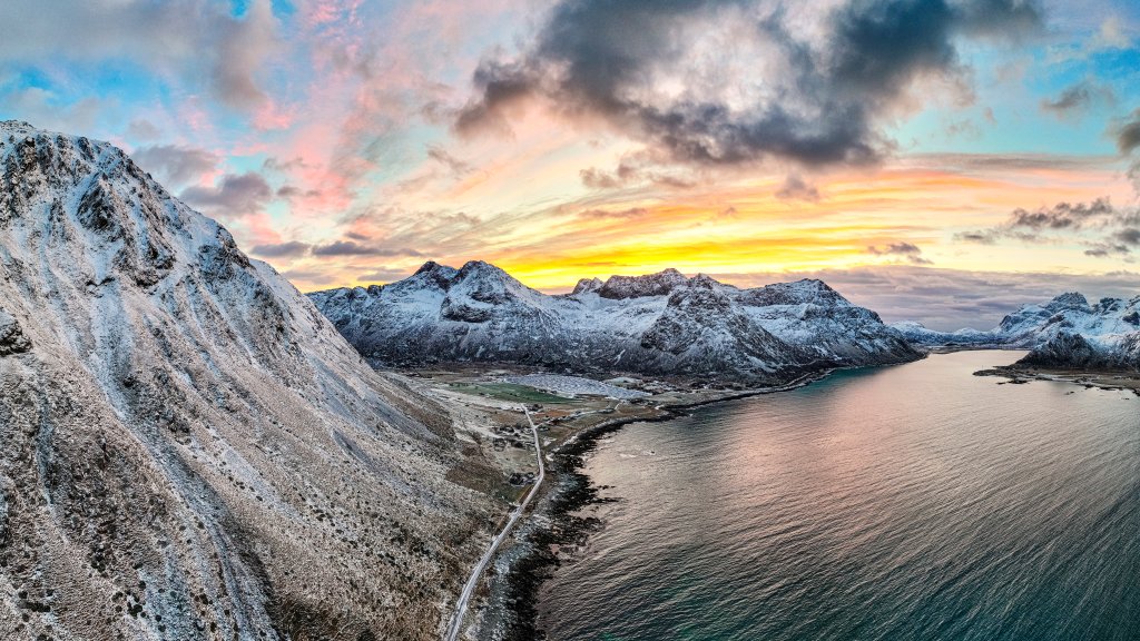 Vareid, Norway - desktop wallpaper