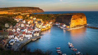 Staithes Harbour, North York Moors National Park, UK - desktop wallpaper