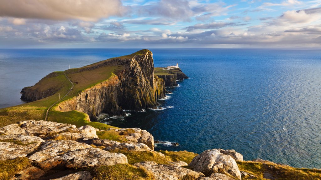 Neist Point, Isle of Skye, Scotland - desktop wallpaper