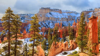 Peekaboo Loop Trail, Bryce Canyon National Park, UT - desktop wallpaper