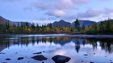 Mountain Lake, Khibiny Mountains, Kola, Russia - desktop wallpaper
