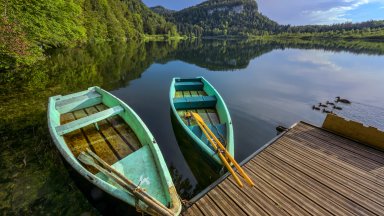 Lac de Bonlieu, Jura Mountains, France - desktop wallpaper