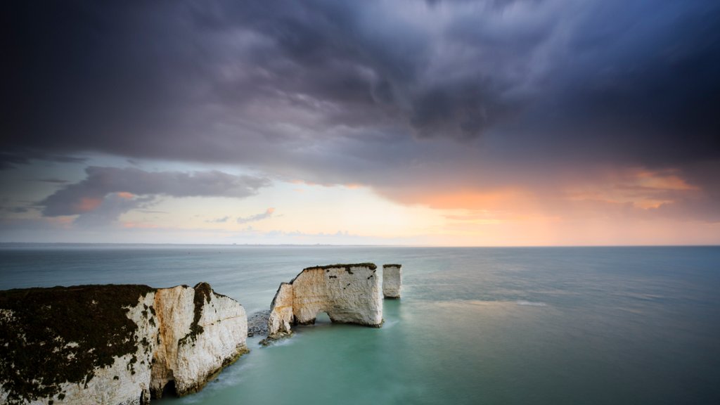 Old Harry Rocks, Jurassic Coast, Dorset, UK - desktop wallpaper