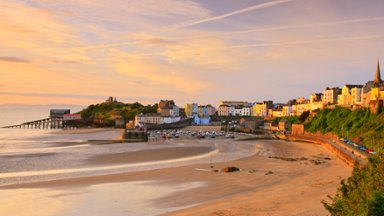 Tenby Harbour and North Beach, Pembrokeshire, Wales - desktop wallpaper