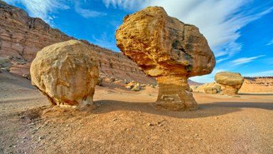 Balanced Boulders, Glen Canyon National Recreation Area, AZ - desktop wallpaper