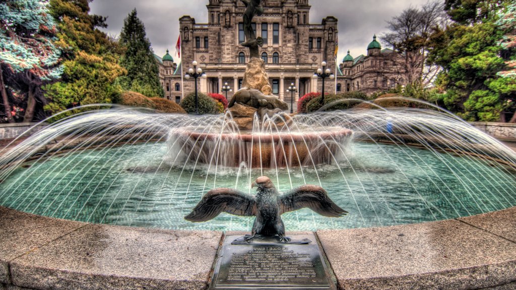 Fountain, BC Provincial Government Building, BC, Canada - desktop wallpaper