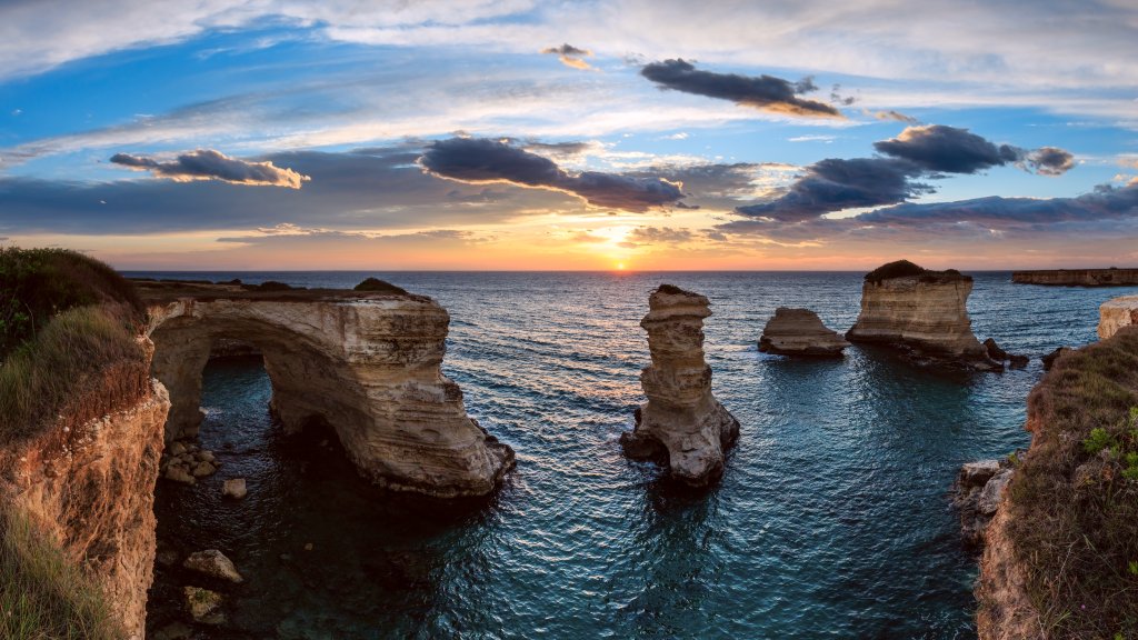 Faraglioni di Sant'Andrea, Italy - desktop wallpaper