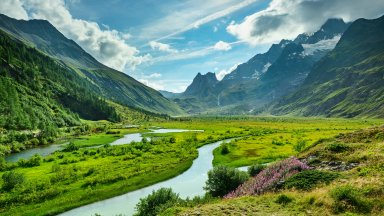 Lake Combal, Val Veny Valley, Italy - desktop wallpaper