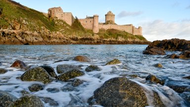 Château de La Roche Goyon, Saint-Meloir-des-Ondes, France - desktop wallpaper