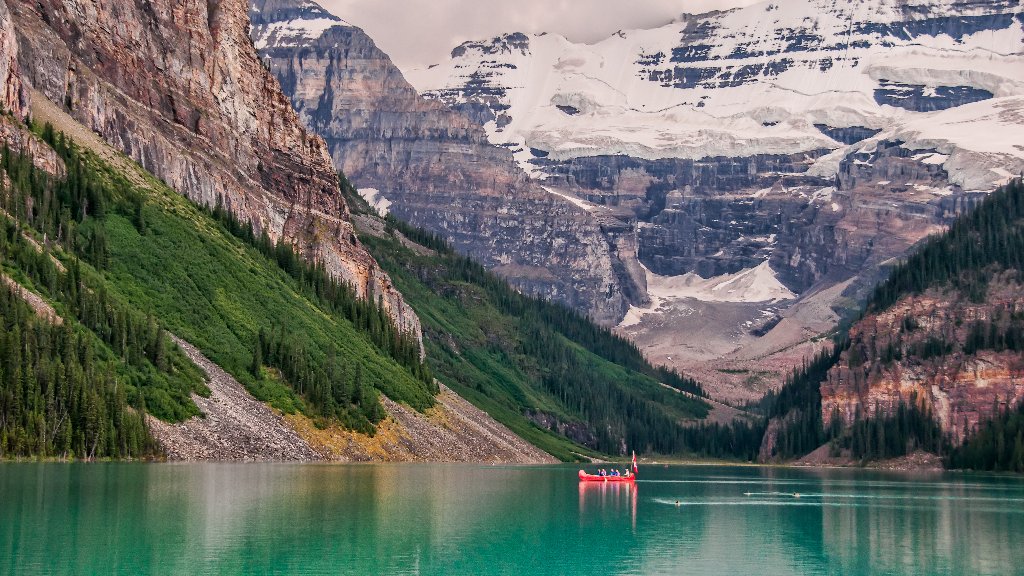 Lake Louise, Banff National Park, Canada - desktop wallpaper