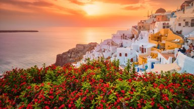 Santorini, Greece - desktop wallpaper