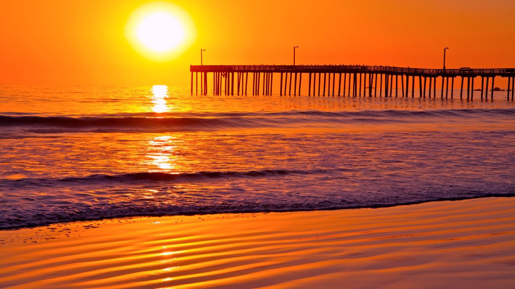 Cayucos Pier, Morro Strand State Beach, CA - desktop wallpaper