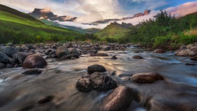 Alpine River, Royal Natal National Park, South Africa - desktop wallpaper