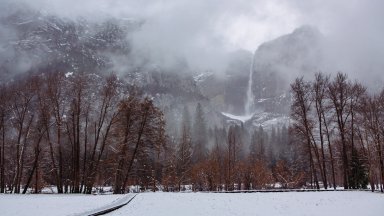 Yosemite Falls in Winter, Yosemite National Park - desktop wallpaper