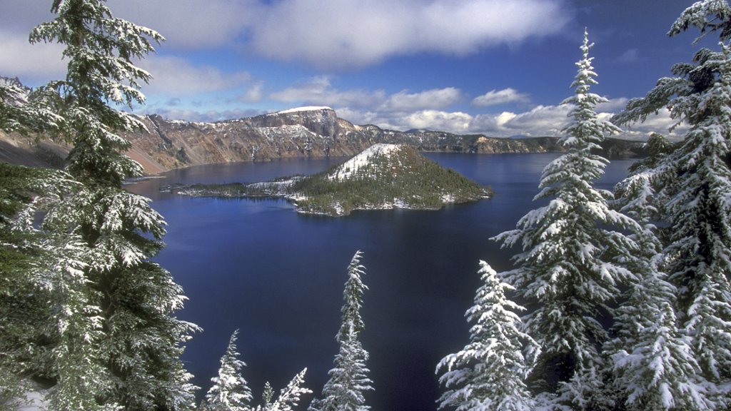 Crater Lake National Park, Oregon - desktop wallpaper