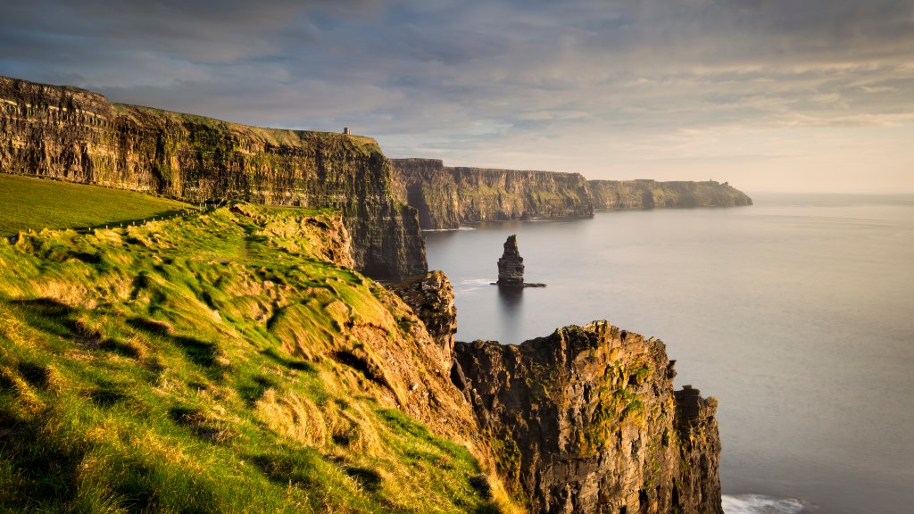 Cliffs of Moher, Doolin, Clare, Ireland - desktop wallpaper