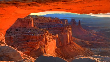 Mesa Arch, Canyonlands National Park, Utah - desktop wallpaper