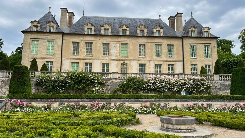 Chateau d'Auvers, Auvers-sur-Oise, France - desktop wallpaper