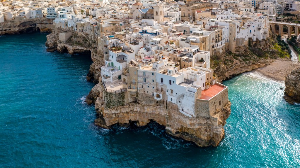 Polignano a Mare, Apulia, Italy - desktop wallpaper