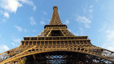 Eiffel Tower, Paris - desktop wallpaper