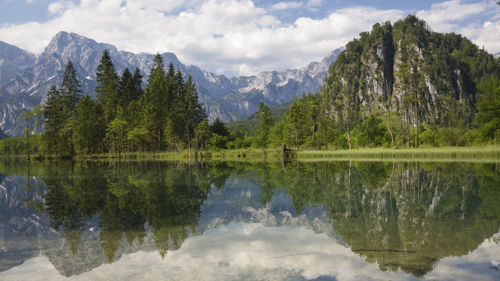 Lake Almsee, Austria - desktop wallpaper