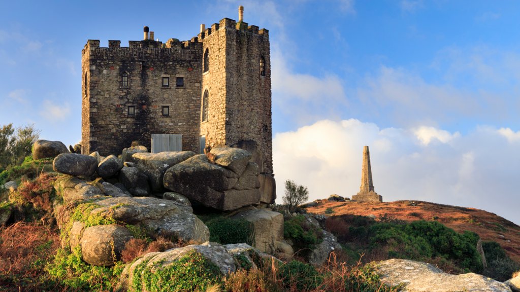 Castle and Monument, Carn Brea, UK - desktop wallpaper