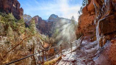 Emerald Pools Trail, Zion National Park, Utah - desktop wallpaper