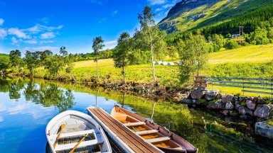 Eidsvatnet Lake, Norway - desktop wallpaper