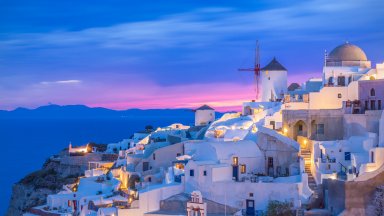 Oia, Greece - desktop wallpaper