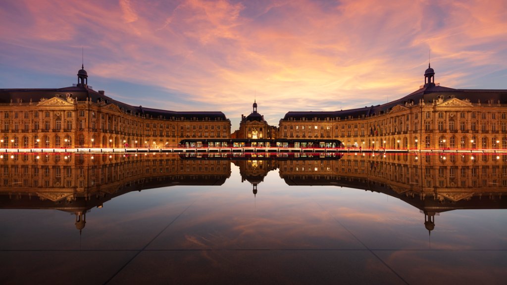 Place de la Bourse, Bordeaux, France - desktop wallpaper