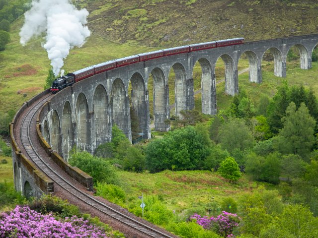 Jacobite Steam Train, Scotland - desktop wallpaper