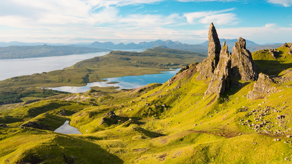 The Storr, Isle of Skye, Scotland - desktop wallpaper