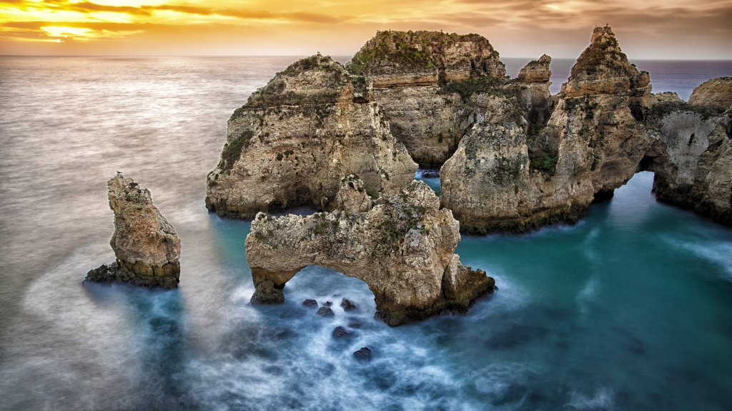 Ponta da Piedade, Algarve, Portugal - desktop wallpaper