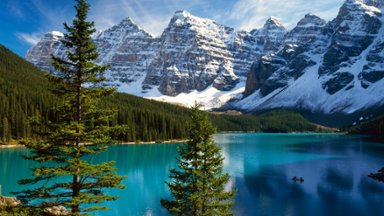 Moraine Lake, Banff National Park, Alberta - desktop wallpaper