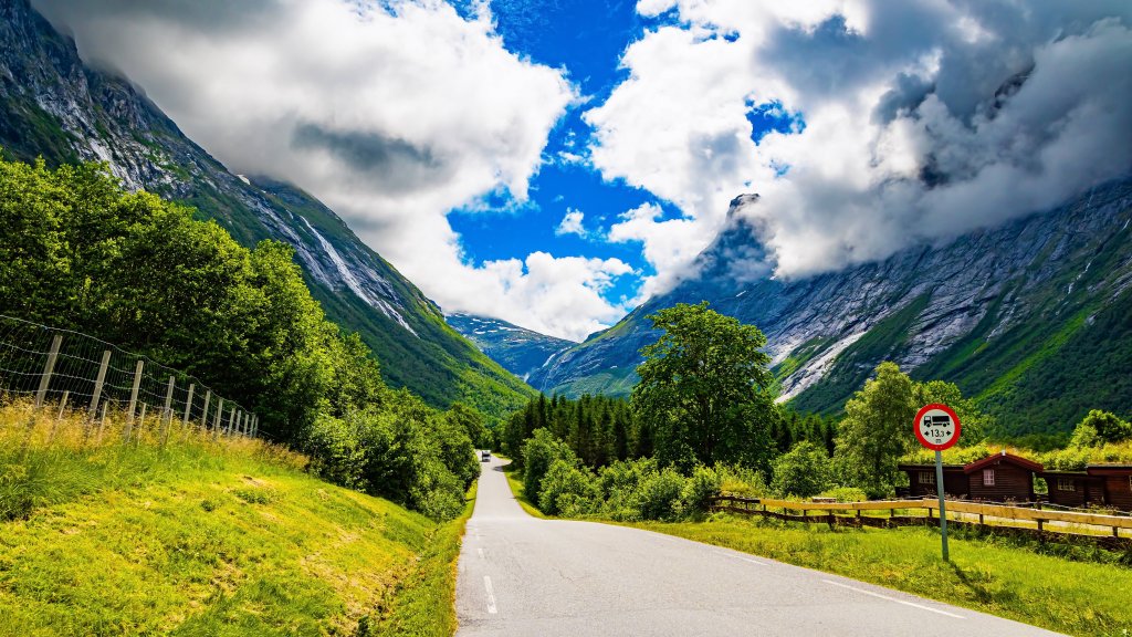 Scenic Road, Norway - desktop wallpaper