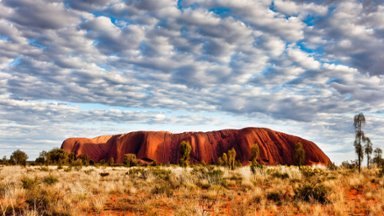Uluru Rock, Austrailia - desktop wallpaper