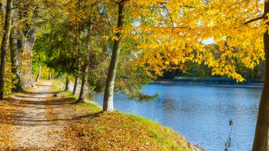 Hermsdorf Castle Park, Germany - desktop wallpaper