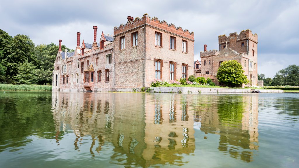 Oxburgh Hall, Oxborough, UK - desktop wallpaper