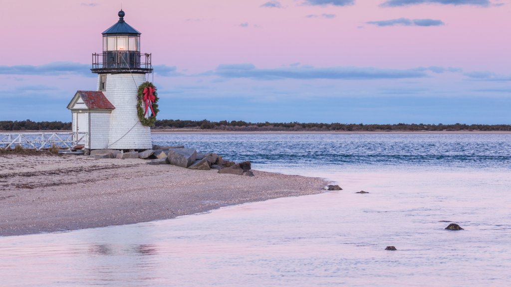 Brant Point Lighthouse, Nantucket Island, Massachusetts - desktop wallpaper