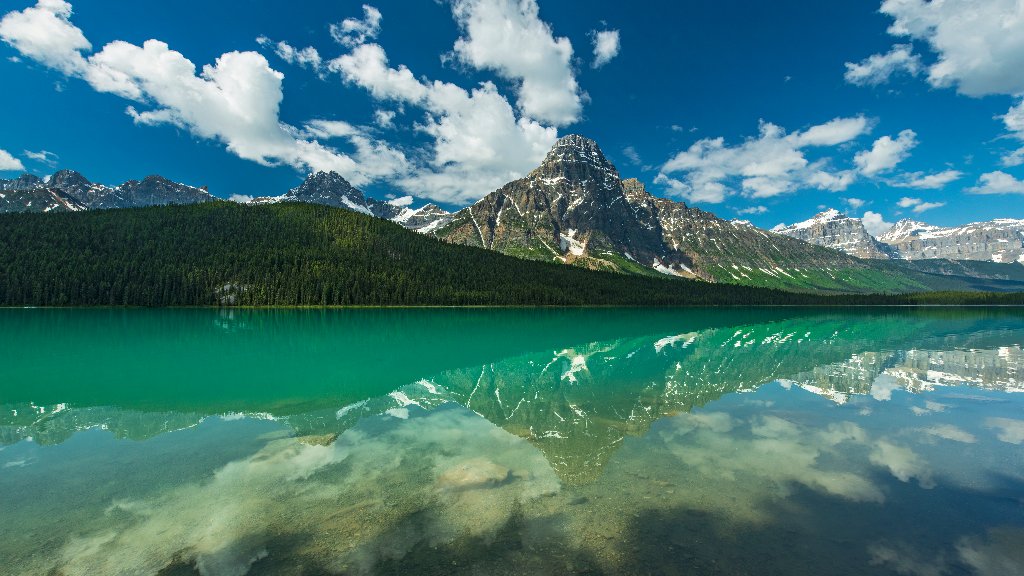 Upper Waterfowl Lake, Banff NP, Alberta, Canada - desktop wallpaper
