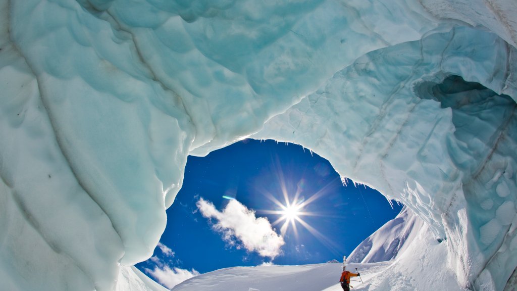 Icefall Lodge, Canadian Rockies, Golden, BC - desktop wallpaper