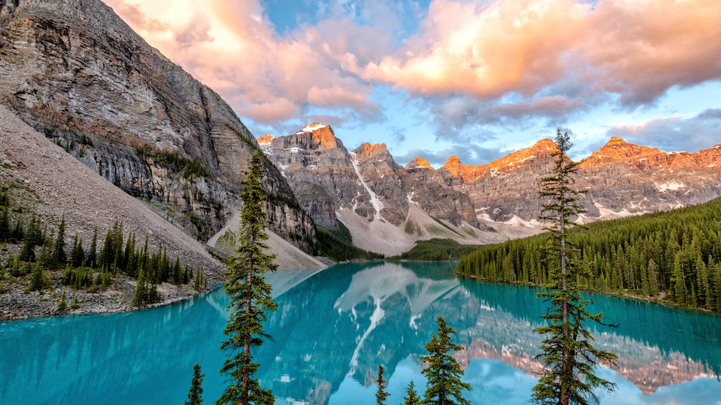 UNESCO Site, Lake Moraine, Banff NP, Canada - desktop wallpaper