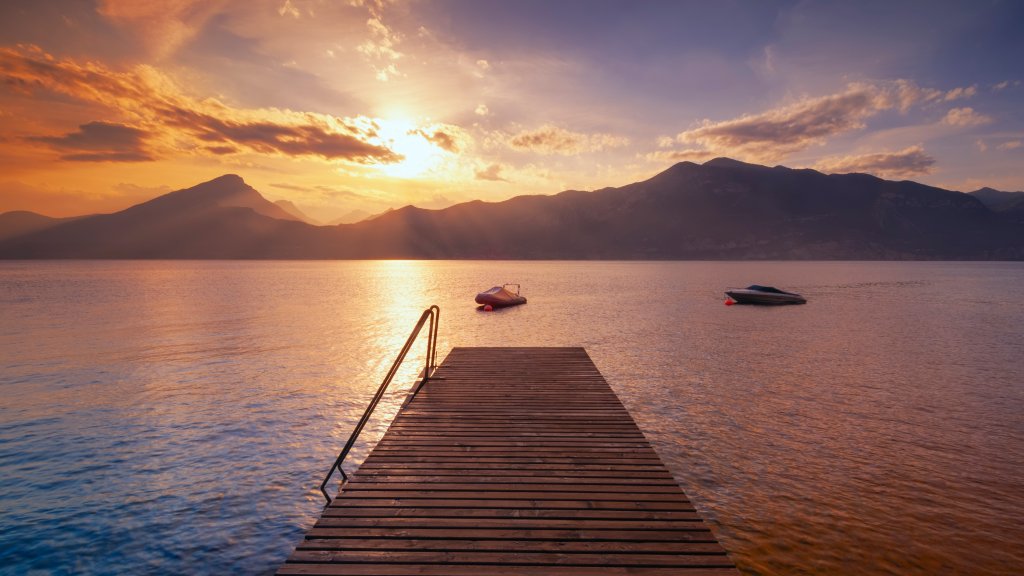 Lake Garda, Italy - desktop wallpaper