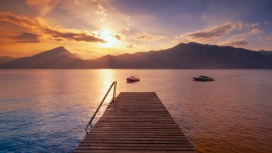 Lake Garda, Italy - desktop wallpaper