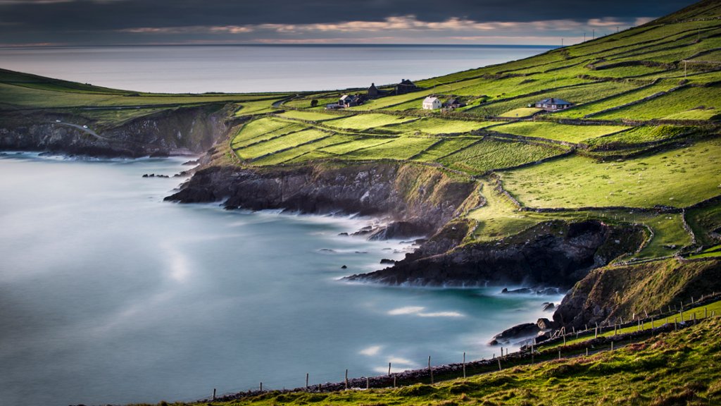 Coumeenole Beach, Dingle Peninsula, Ireland - desktop wallpaper