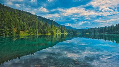 Valley of the Five Lakes, Jasper National Park, Canada - desktop wallpaper