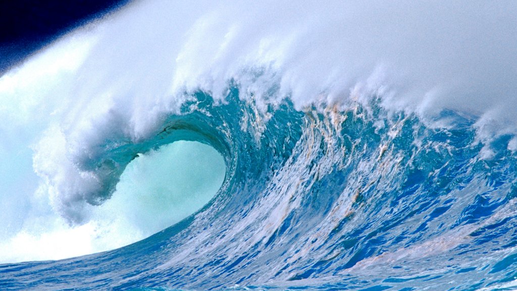 Close up of a Wave, Waimea Bay, Hawaii - desktop wallpaper